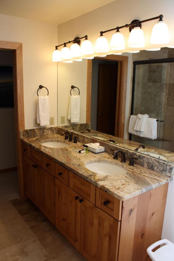 Woods Manor #302-A - Close To Main Street - Access To Indoor Hot Tub And Shuttle Брекенридж Экстерьер фото