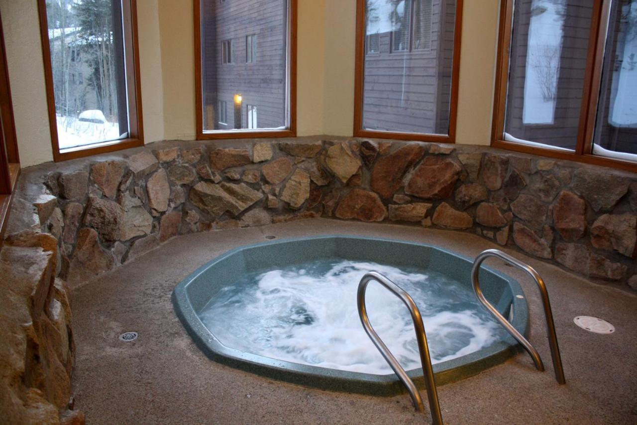 Woods Manor #302-A - Close To Main Street - Access To Indoor Hot Tub And Shuttle Брекенридж Экстерьер фото
