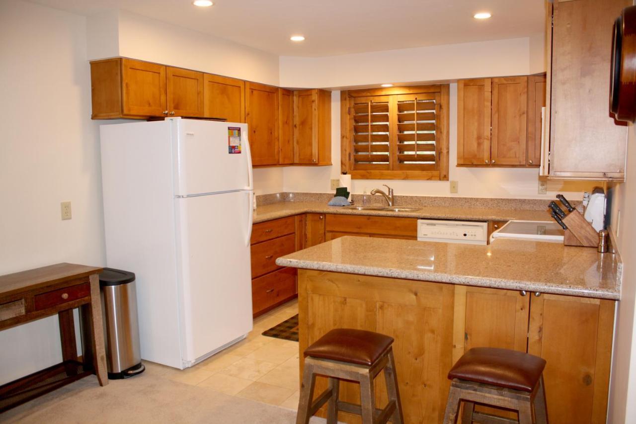 Woods Manor #302-A - Close To Main Street - Access To Indoor Hot Tub And Shuttle Брекенридж Экстерьер фото
